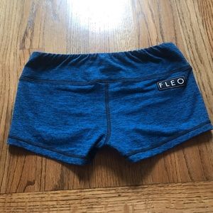 Heathered Navy Blue Fleos